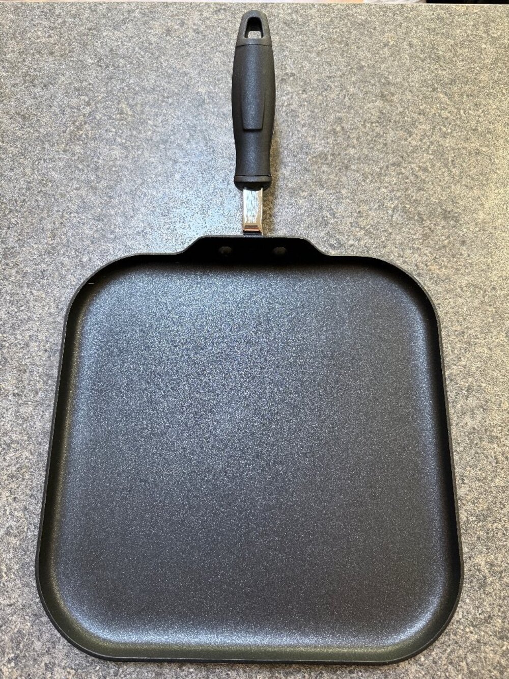 WearEver 11" Nonstick Square Griddle Pan New